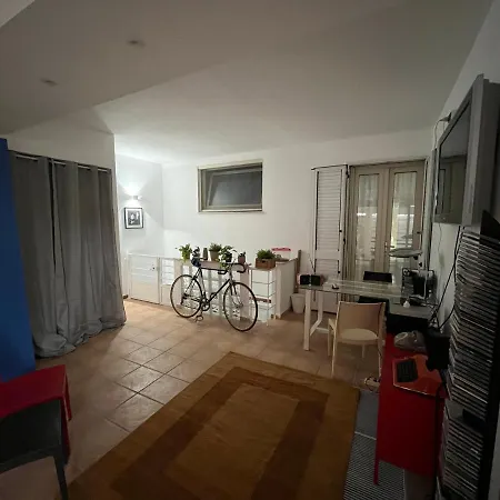 Frank's House 41 Underground 3* Cavallino di Lecce