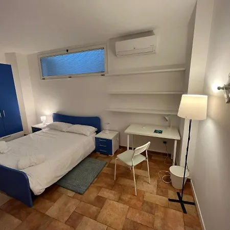 Bed & Breakfast Frank's House 41 Underground 3*